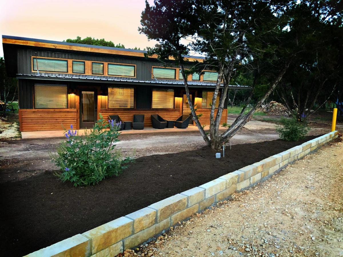 Green Acres Cottages - New Braunfels Suite Вімберлі Екстер'єр фото