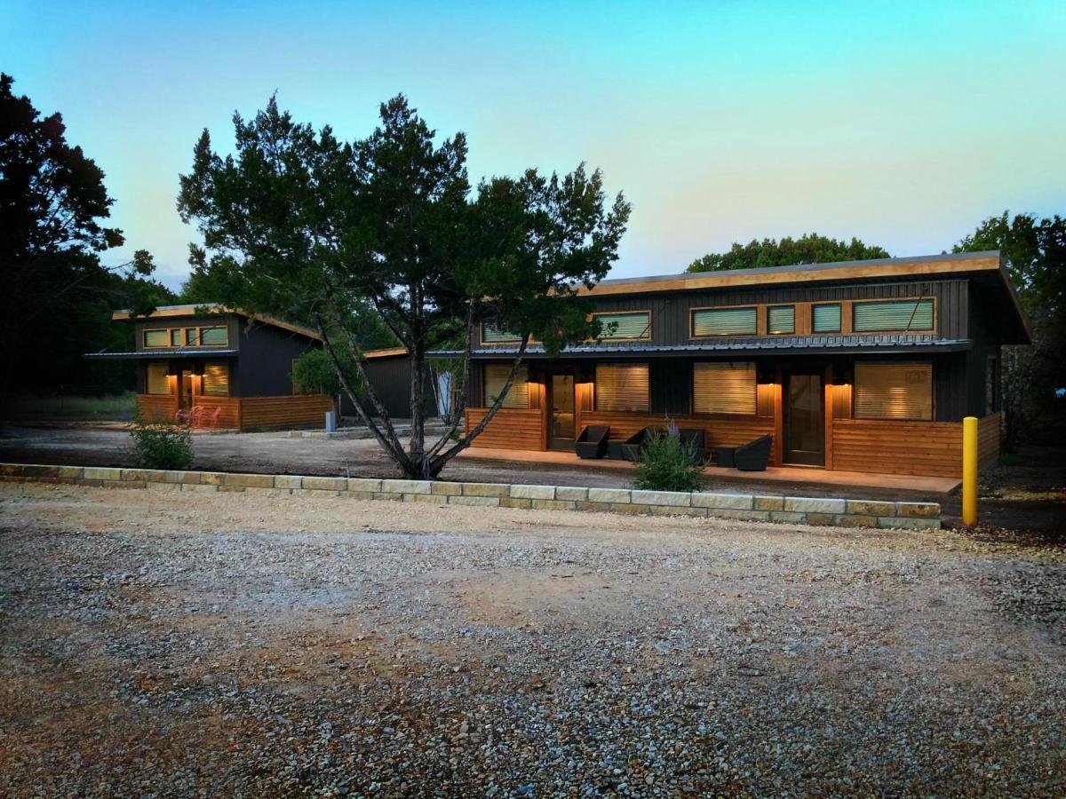 Green Acres Cottages - New Braunfels Suite Вімберлі Екстер'єр фото